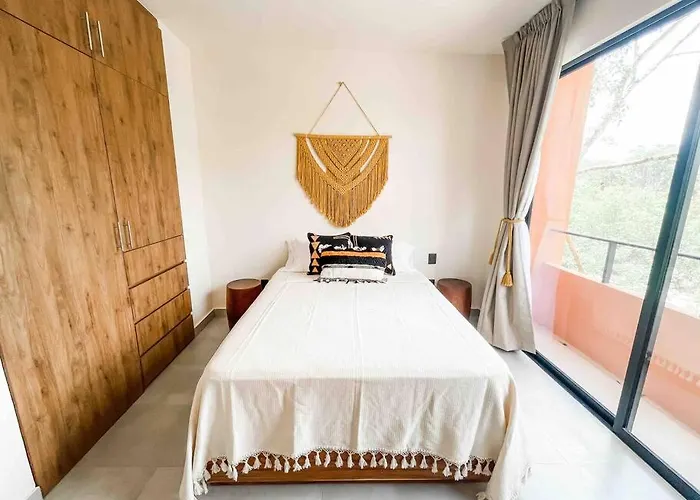 Apartment Coral Loft, 2 Pools, Parking, Gym, Pet Park